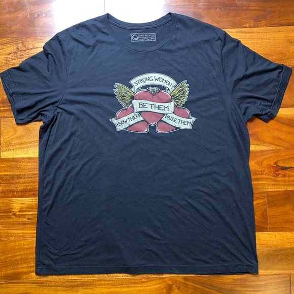 EUC Women’s Size 4XL Human Unlimited “Strong Women” Black Short Sleeve Tee Shirt - Picture 1 of 11